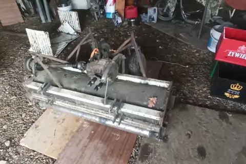 Jak zrobić wał do kosiarki bijakowej? Praktyczny poradnik DIY